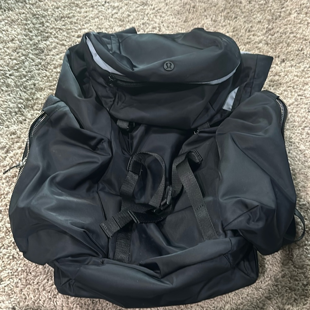 Lululemon Urban Nomad Backpack 35L